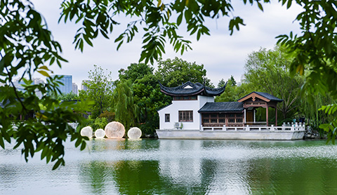 兴发娱乐[苏州景物园林设计,苏州景物园林施工,苏州文物古建修缮,苏州香山制造,苏州园林设计,苏州景物园林设计,苏州园林制造,苏州景物园林制造,苏州古修建修复]