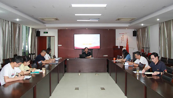 兴发娱乐[苏州景物园林设计,苏州景物园林施工,苏州文物古建修缮,苏州香山制造,苏州园林设计,苏州景物园林设计,苏州园林制造,苏州景物园林制造,苏州古修建修复]
