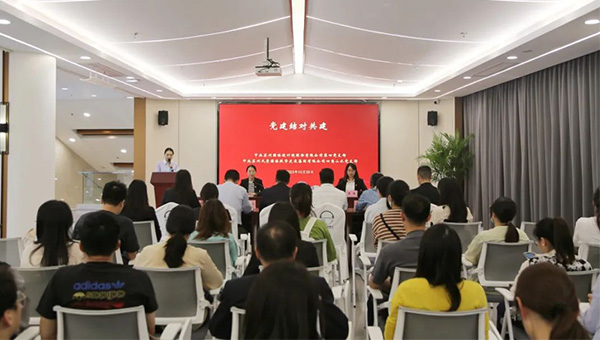 兴发娱乐[苏州景物园林设计,苏州景物园林施工,苏州文物古建修缮,苏州香山制造,苏州园林设计,苏州景物园林设计,苏州园林制造,苏州景物园林制造,苏州古修建修复]