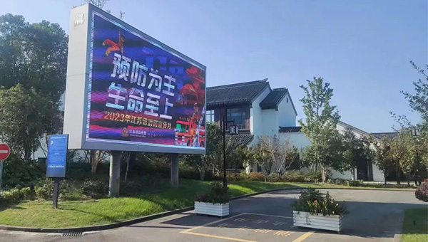 兴发娱乐[苏州景物园林设计,苏州景物园林施工,苏州文物古建修缮,苏州香山制造,苏州园林设计,苏州景物园林设计,苏州园林制造,苏州景物园林制造,苏州古修建修复]