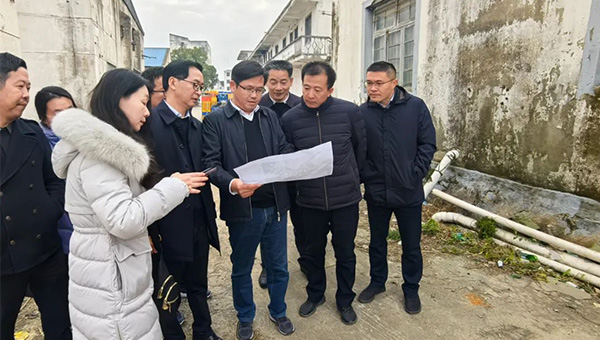 兴发娱乐[苏州景物园林设计,苏州景物园林施工,苏州文物古建修缮,苏州香山制造,苏州园林设计,苏州景物园林设计,苏州园林制造,苏州景物园林制造,苏州古修建修复]