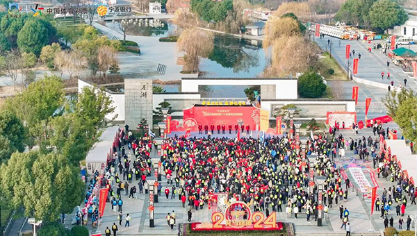 兴发娱乐[苏州景物园林设计,苏州景物园林施工,苏州文物古建修缮,苏州香山制造,苏州园林设计,苏州景物园林设计,苏州园林制造,苏州景物园林制造,苏州古修建修复]