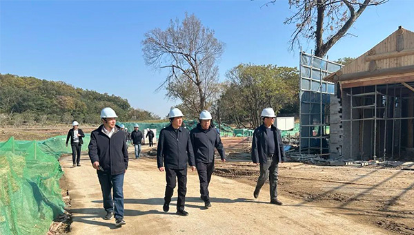 兴发娱乐[苏州景物园林设计,苏州景物园林施工,苏州文物古建修缮,苏州香山制造,苏州园林设计,苏州景物园林设计,苏州园林制造,苏州景物园林制造,苏州古修建修复]