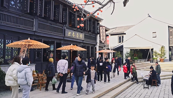 兴发娱乐[苏州景物园林设计,苏州景物园林施工,苏州文物古建修缮,苏州香山制造,苏州园林设计,苏州景物园林设计,苏州园林制造,苏州景物园林制造,苏州古修建修复]