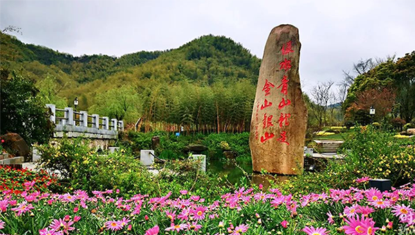兴发娱乐[苏州景物园林设计,苏州景物园林施工,苏州文物古建修缮,苏州香山制造,苏州园林设计,苏州景物园林设计,苏州园林制造,苏州景物园林制造,苏州古修建修复]