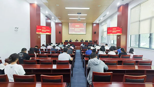 兴发娱乐[苏州景物园林设计,苏州景物园林施工,苏州文物古建修缮,苏州香山制造,苏州园林设计,苏州景物园林设计,苏州园林制造,苏州景物园林制造,苏州古修建修复]