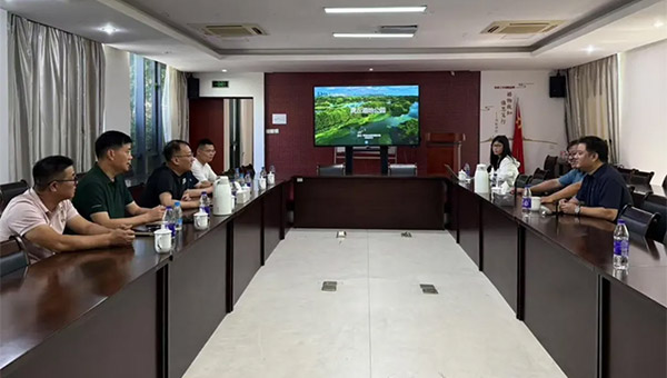 兴发娱乐[苏州景物园林设计,苏州景物园林施工,苏州文物古建修缮,苏州香山制造,苏州园林设计,苏州景物园林设计,苏州园林制造,苏州景物园林制造,苏州古修建修复]