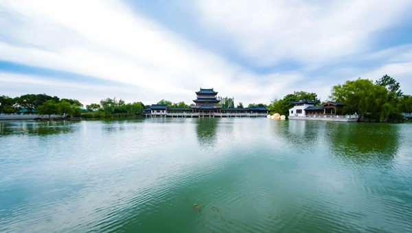 兴发娱乐[苏州景物园林设计,苏州景物园林施工,苏州文物古建修缮,苏州香山制造,苏州园林设计,苏州景物园林设计,苏州园林制造,苏州景物园林制造,苏州古修建修复]