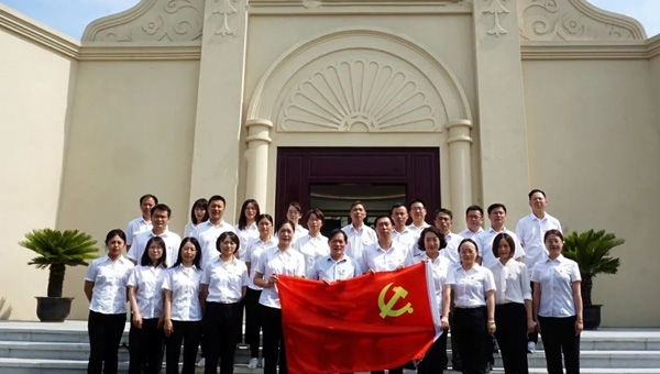 兴发娱乐[苏州景物园林设计,苏州景物园林施工,苏州文物古建修缮,苏州香山制造,苏州园林设计,苏州景物园林设计,苏州园林制造,苏州景物园林制造,苏州古修建修复]