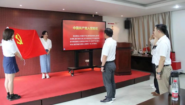 兴发娱乐[苏州景物园林设计,苏州景物园林施工,苏州文物古建修缮,苏州香山制造,苏州园林设计,苏州景物园林设计,苏州园林制造,苏州景物园林制造,苏州古修建修复]