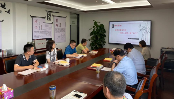 兴发娱乐[苏州景物园林设计,苏州景物园林施工,苏州文物古建修缮,苏州香山制造,苏州园林设计,苏州景物园林设计,苏州园林制造,苏州景物园林制造,苏州古修建修复]
