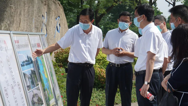 兴发娱乐[苏州景物园林设计,苏州景物园林施工,苏州文物古建修缮,苏州香山制造,苏州园林设计,苏州景物园林设计,苏州园林制造,苏州景物园林制造,苏州古修建修复]