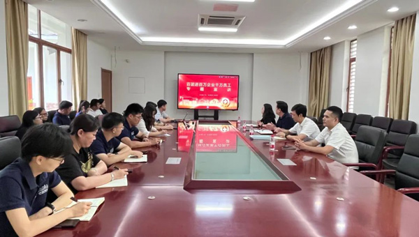 兴发娱乐[苏州景物园林设计,苏州景物园林施工,苏州文物古建修缮,苏州香山制造,苏州园林设计,苏州景物园林设计,苏州园林制造,苏州景物园林制造,苏州古修建修复]