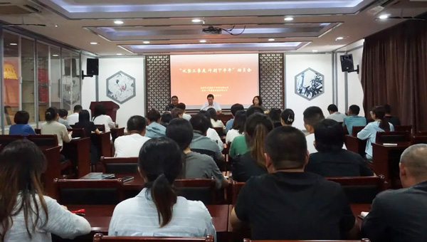 兴发娱乐[苏州景物园林设计,苏州景物园林施工,苏州文物古建修缮,苏州香山制造,苏州园林设计,苏州景物园林设计,苏州园林制造,苏州景物园林制造,苏州古修建修复]