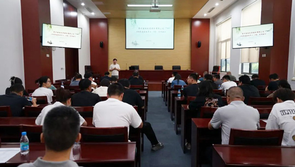 兴发娱乐[苏州景物园林设计,苏州景物园林施工,苏州文物古建修缮,苏州香山制造,苏州园林设计,苏州景物园林设计,苏州园林制造,苏州景物园林制造,苏州古修建修复]