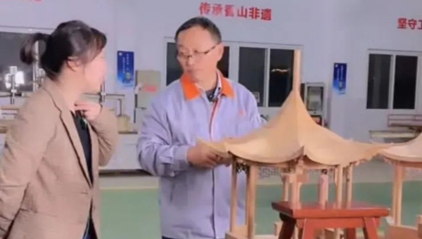 兴发娱乐[苏州景物园林设计,苏州景物园林施工,苏州文物古建修缮,苏州香山制造,苏州园林设计,苏州景物园林设计,苏州园林制造,苏州景物园林制造,苏州古修建修复]