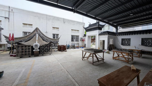 兴发娱乐[苏州景物园林设计,苏州景物园林施工,苏州文物古建修缮,苏州香山制造,苏州园林设计,苏州景物园林设计,苏州园林制造,苏州景物园林制造,苏州古修建修复]