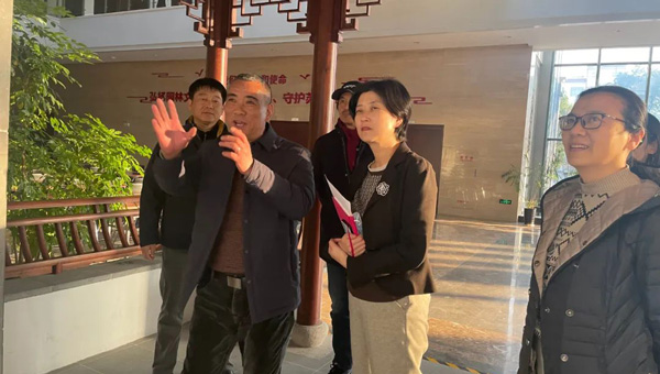 兴发娱乐[苏州景物园林设计,苏州景物园林施工,苏州文物古建修缮,苏州香山制造,苏州园林设计,苏州景物园林设计,苏州园林制造,苏州景物园林制造,苏州古修建修复]
