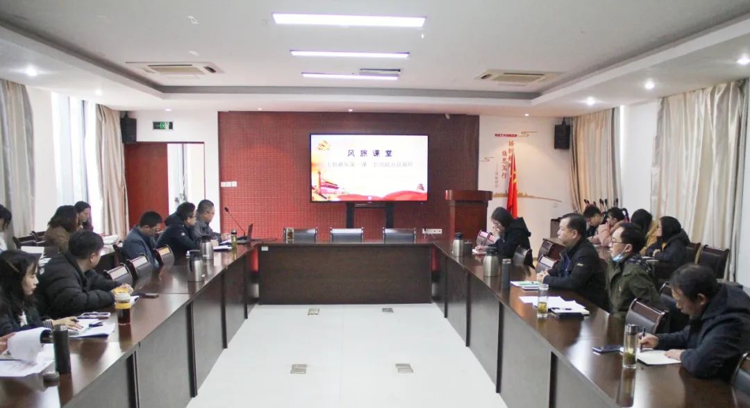 兴发娱乐[苏州景物园林设计,苏州景物园林施工,苏州文物古建修缮,苏州香山制造,苏州园林设计,苏州景物园林设计,苏州园林制造,苏州景物园林制造,苏州古修建修复]