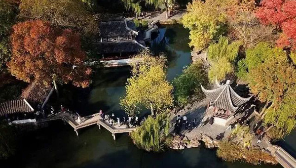 兴发娱乐[苏州景物园林设计,苏州景物园林施工,苏州文物古建修缮,苏州香山制造,苏州园林设计,苏州景物园林设计,苏州园林制造,苏州景物园林制造,苏州古修建修复]