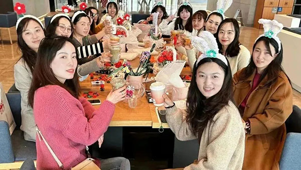 兴发娱乐[苏州景物园林设计,苏州景物园林施工,苏州文物古建修缮,苏州香山制造,苏州园林设计,苏州景物园林设计,苏州园林制造,苏州景物园林制造,苏州古修建修复]