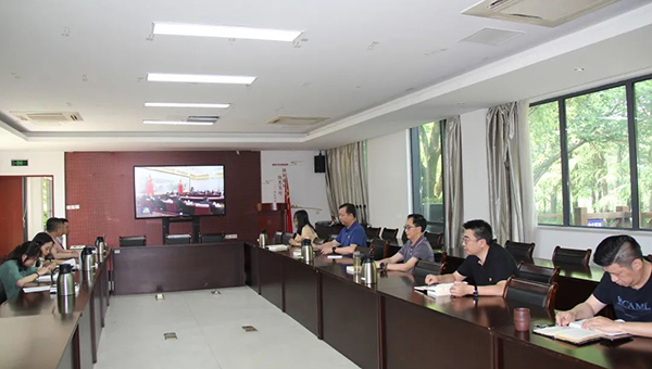 兴发娱乐[苏州景物园林设计,苏州景物园林施工,苏州文物古建修缮,苏州香山制造,苏州园林设计,苏州景物园林设计,苏州园林制造,苏州景物园林制造,苏州古修建修复]