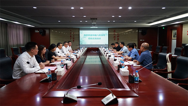 兴发娱乐[苏州景物园林设计,苏州景物园林施工,苏州文物古建修缮,苏州香山制造,苏州园林设计,苏州景物园林设计,苏州园林制造,苏州景物园林制造,苏州古修建修复]