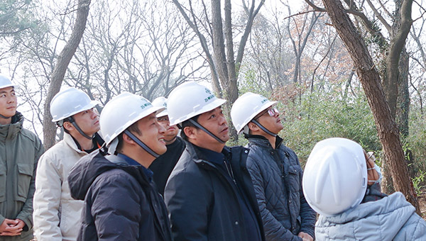 兴发娱乐[苏州景物园林设计,苏州景物园林施工,苏州文物古建修缮,苏州香山制造,苏州园林设计,苏州景物园林设计,苏州园林制造,苏州景物园林制造,苏州古修建修复]