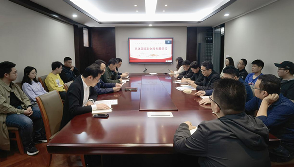 兴发娱乐[苏州景物园林设计,苏州景物园林施工,苏州文物古建修缮,苏州香山制造,苏州园林设计,苏州景物园林设计,苏州园林制造,苏州景物园林制造,苏州古修建修复]