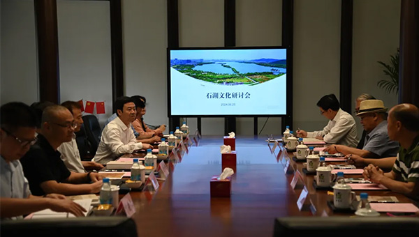 兴发娱乐[苏州景物园林设计,苏州景物园林施工,苏州文物古建修缮,苏州香山制造,苏州园林设计,苏州景物园林设计,苏州园林制造,苏州景物园林制造,苏州古修建修复]