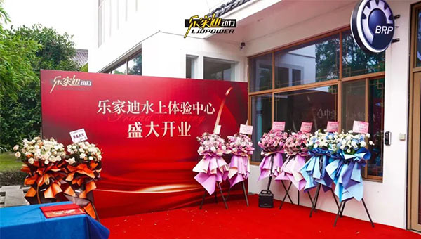 兴发娱乐[苏州景物园林设计,苏州景物园林施工,苏州文物古建修缮,苏州香山制造,苏州园林设计,苏州景物园林设计,苏州园林制造,苏州景物园林制造,苏州古修建修复]