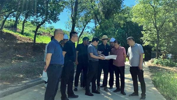 兴发娱乐[苏州景物园林设计,苏州景物园林施工,苏州文物古建修缮,苏州香山制造,苏州园林设计,苏州景物园林设计,苏州园林制造,苏州景物园林制造,苏州古修建修复]