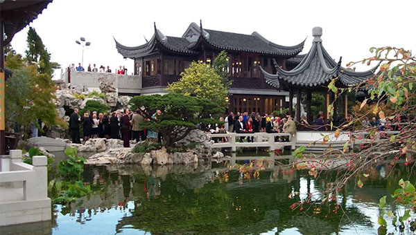 兴发娱乐[苏州景物园林设计,苏州景物园林施工,苏州文物古建修缮,苏州香山制造,苏州园林设计,苏州景物园林设计,苏州园林制造,苏州景物园林制造,苏州古修建修复]