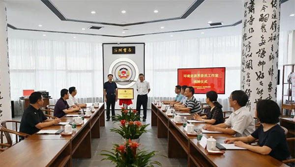 兴发娱乐[苏州景物园林设计,苏州景物园林施工,苏州文物古建修缮,苏州香山制造,苏州园林设计,苏州景物园林设计,苏州园林制造,苏州景物园林制造,苏州古修建修复]