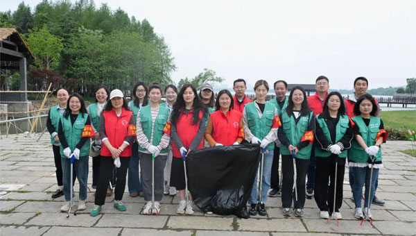 兴发娱乐[苏州景物园林设计,苏州景物园林施工,苏州文物古建修缮,苏州香山制造,苏州园林设计,苏州景物园林设计,苏州园林制造,苏州景物园林制造,苏州古修建修复]