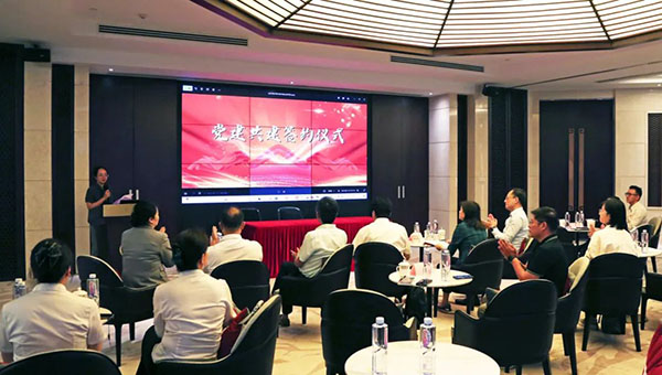 兴发娱乐[苏州景物园林设计,苏州景物园林施工,苏州文物古建修缮,苏州香山制造,苏州园林设计,苏州景物园林设计,苏州园林制造,苏州景物园林制造,苏州古修建修复]